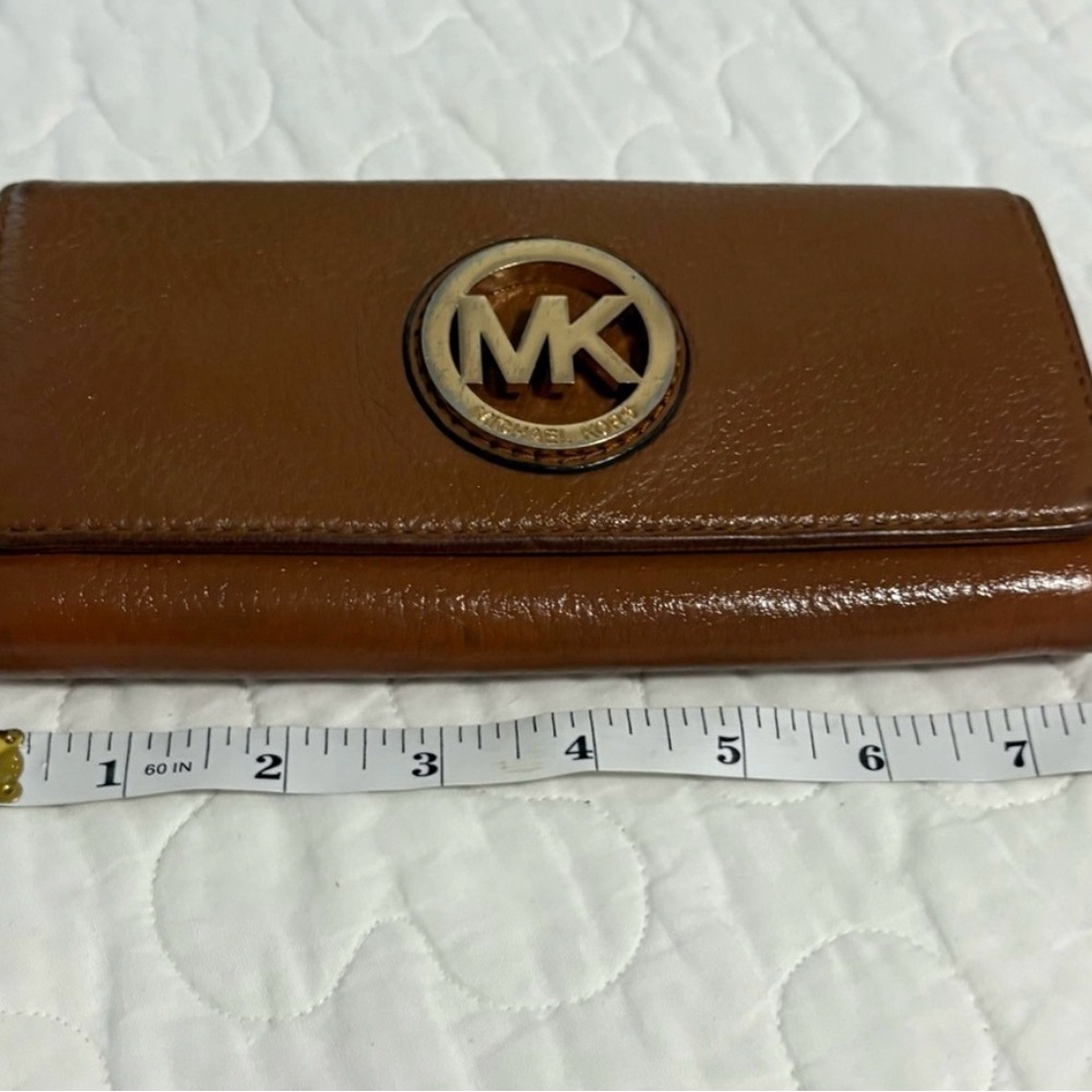 Michael Kors - Brown Fulton Flap Continental Leather Wallet - Picture 6 of 11